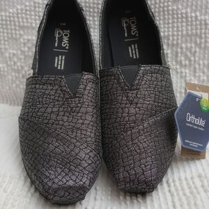 TOMS Woman's Black Slip-On Shoes